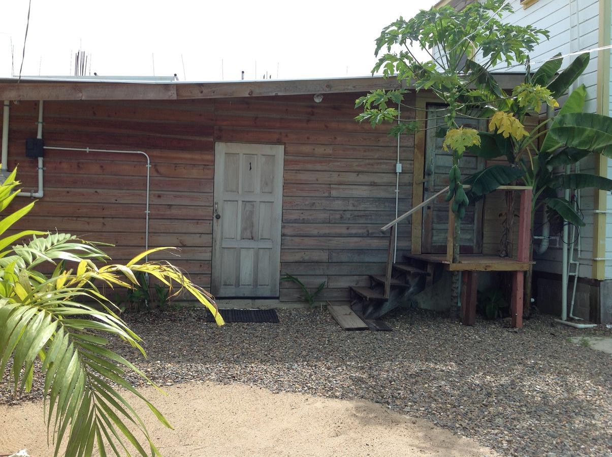 Placencia Hostel ภายนอก รูปภาพ
