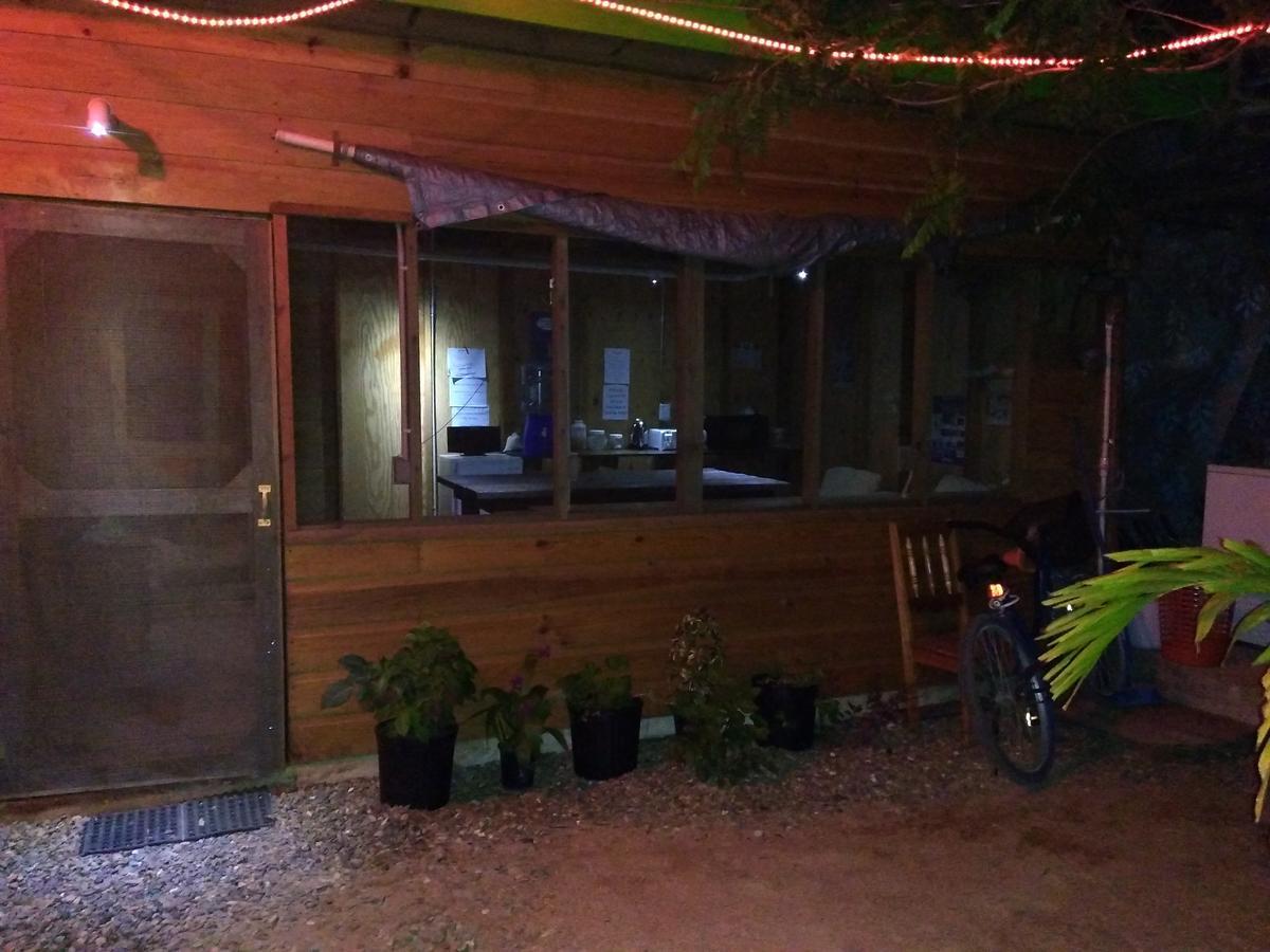 Placencia Hostel ภายนอก รูปภาพ